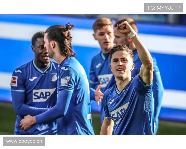 拜仁慕尼黑高位压迫下防线频被打穿，防守稳定性面临考验