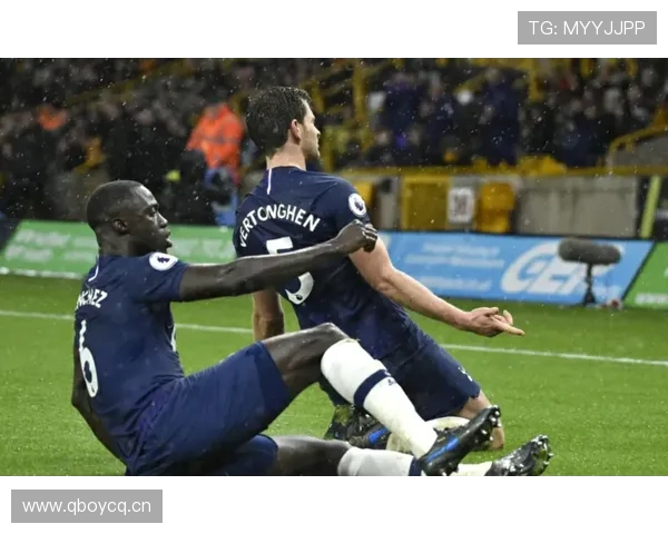 热刺攻强守弱结构问题持续显现，当前阶段表现受限对赛季走势形成制约